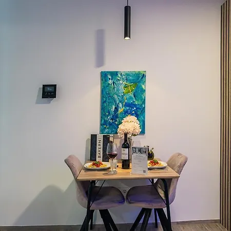 Loft Mit Kueche I Self Check-in I Parkplatz I Wifi I Crest Housing * Pasawa