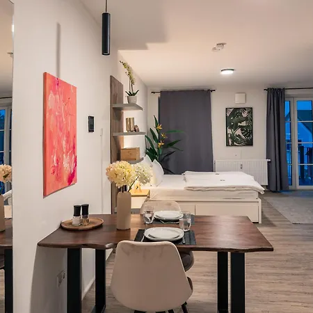 Crest - Riverside Mit Parken I Kueche I Regendusche Apartment